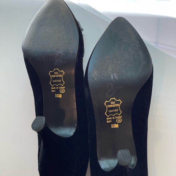 Vera Wang heels. Gorgeous! - Picture 9 of 12
